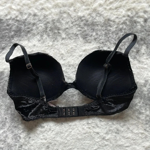Victoria's Secret Dream Angels Lace Bra - Picture 6 of 15